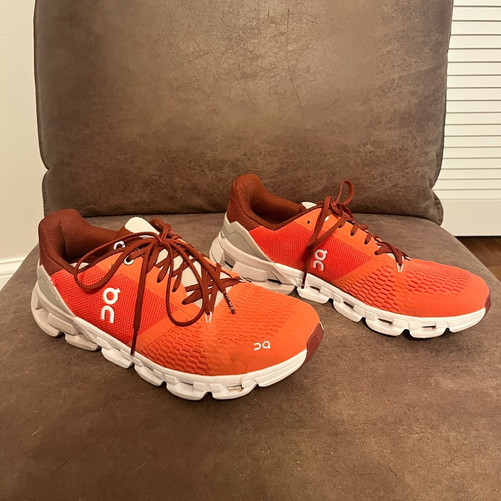 Women’s on cloudflyer sneakers